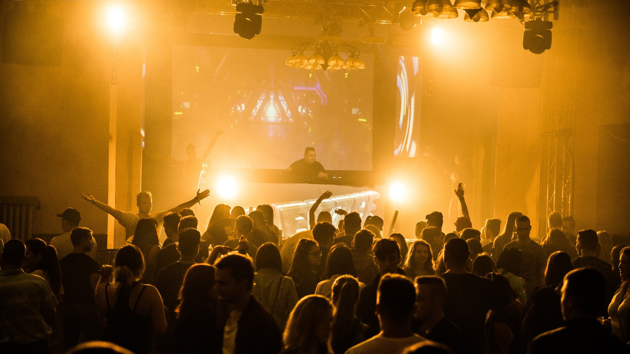 Taneční akce a koncerty Taneční akce a koncerty